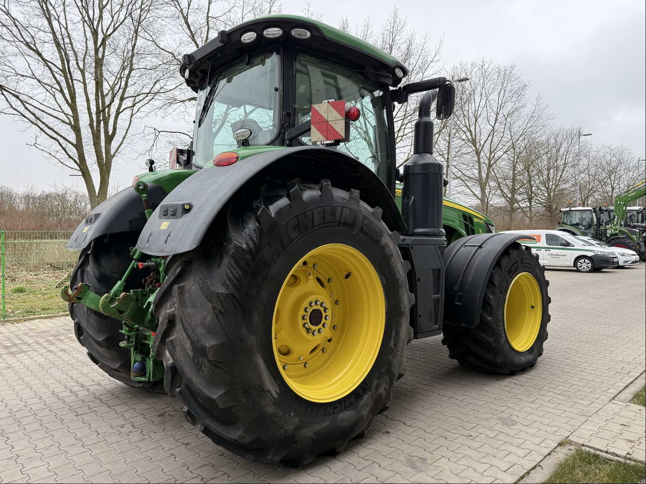 John Deere 8370 R - Трактор: фото 4 John Deere 8370 R - Трактор: фото 4