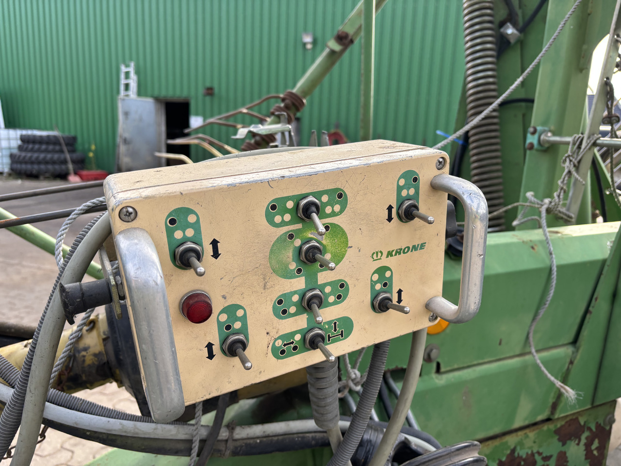 Krone Swadro Serie - Сеноворошилка: фото 3 Krone Swadro Serie - Сеноворошилка: фото 3