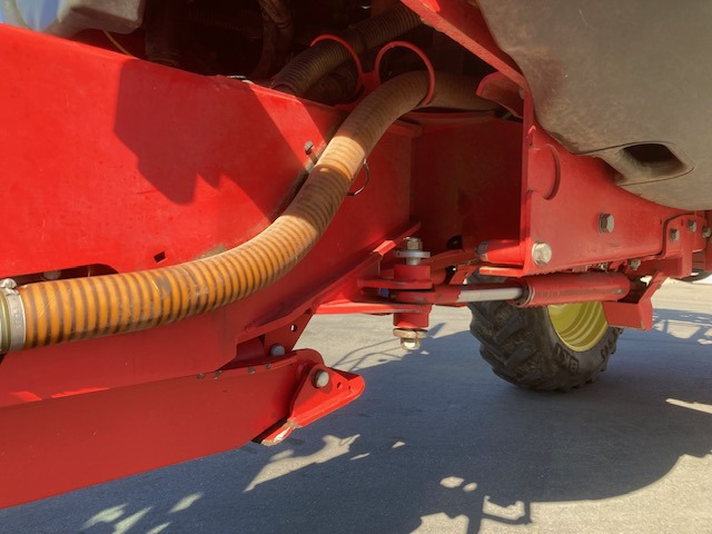 Kverneland iXtrack C 40 - Опрыскиватель: фото 2 Kverneland iXtrack C 40 - Опрыскиватель: фото 2