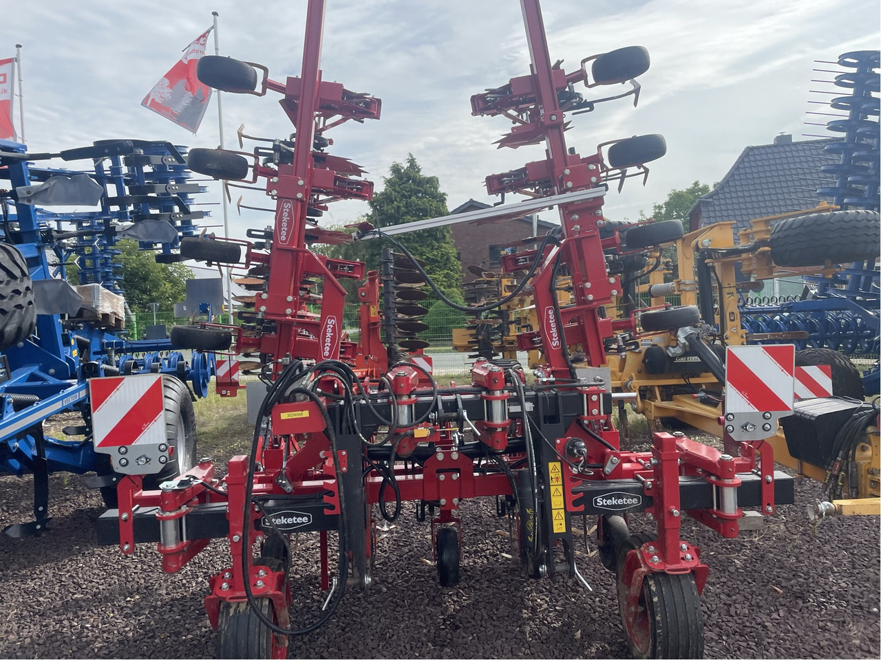 Lemken EC Weeder - Свеклоуборочный комбайн: фото 2 Lemken EC Weeder - Свеклоуборочный комбайн: фото 2