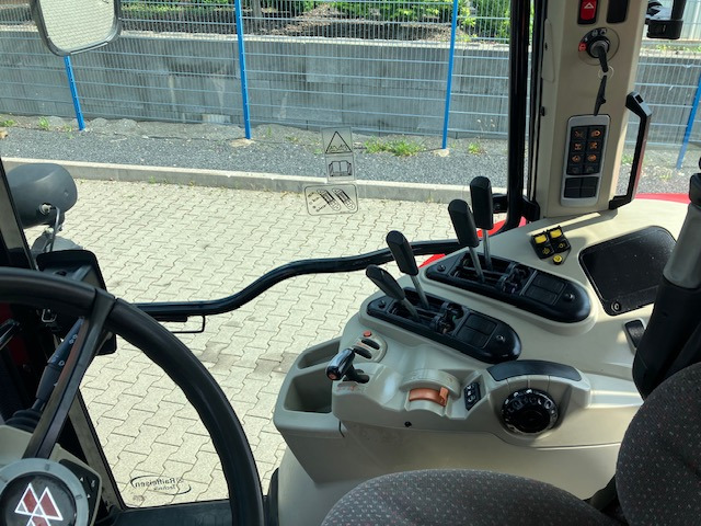 Massey Ferguson 5612 Dyna-4 - Трактор: фото 2 Massey Ferguson 5612 Dyna-4 - Трактор: фото 2