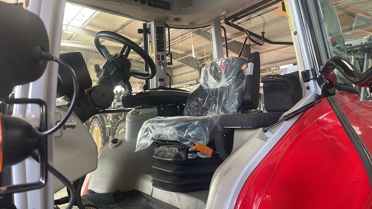 Massey Ferguson 5S.125 Dyna-6 EFFICIENT - Трактор: фото 3 Massey Ferguson 5S.125 Dyna-6 EFFICIENT - Трактор: фото 3