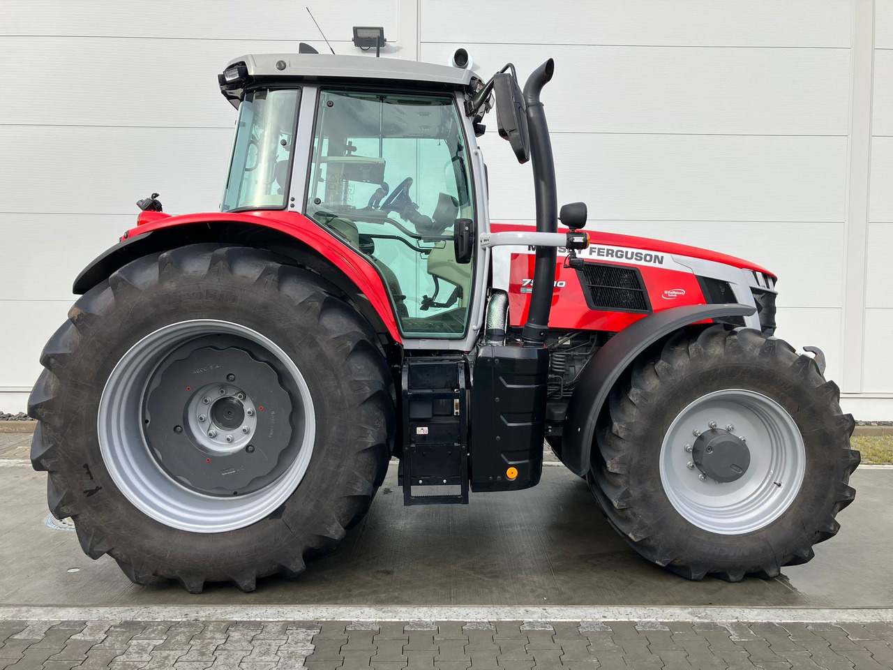 Massey Ferguson 7S.210 Dyna-VT EXCLUSIVE - Трактор: фото 4 Massey Ferguson 7S.210 Dyna-VT EXCLUSIVE - Трактор: фото 4