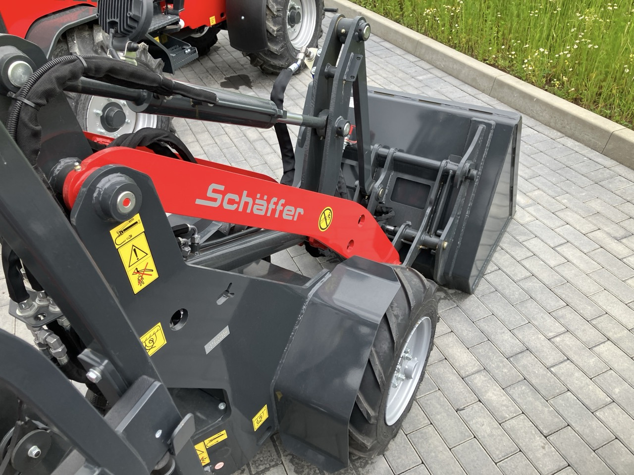 Schäffer Hoflader Typ 1622 - Колёсный погрузчик: фото 2 Schäffer Hoflader Typ 1622 - Колёсный погрузчик: фото 2