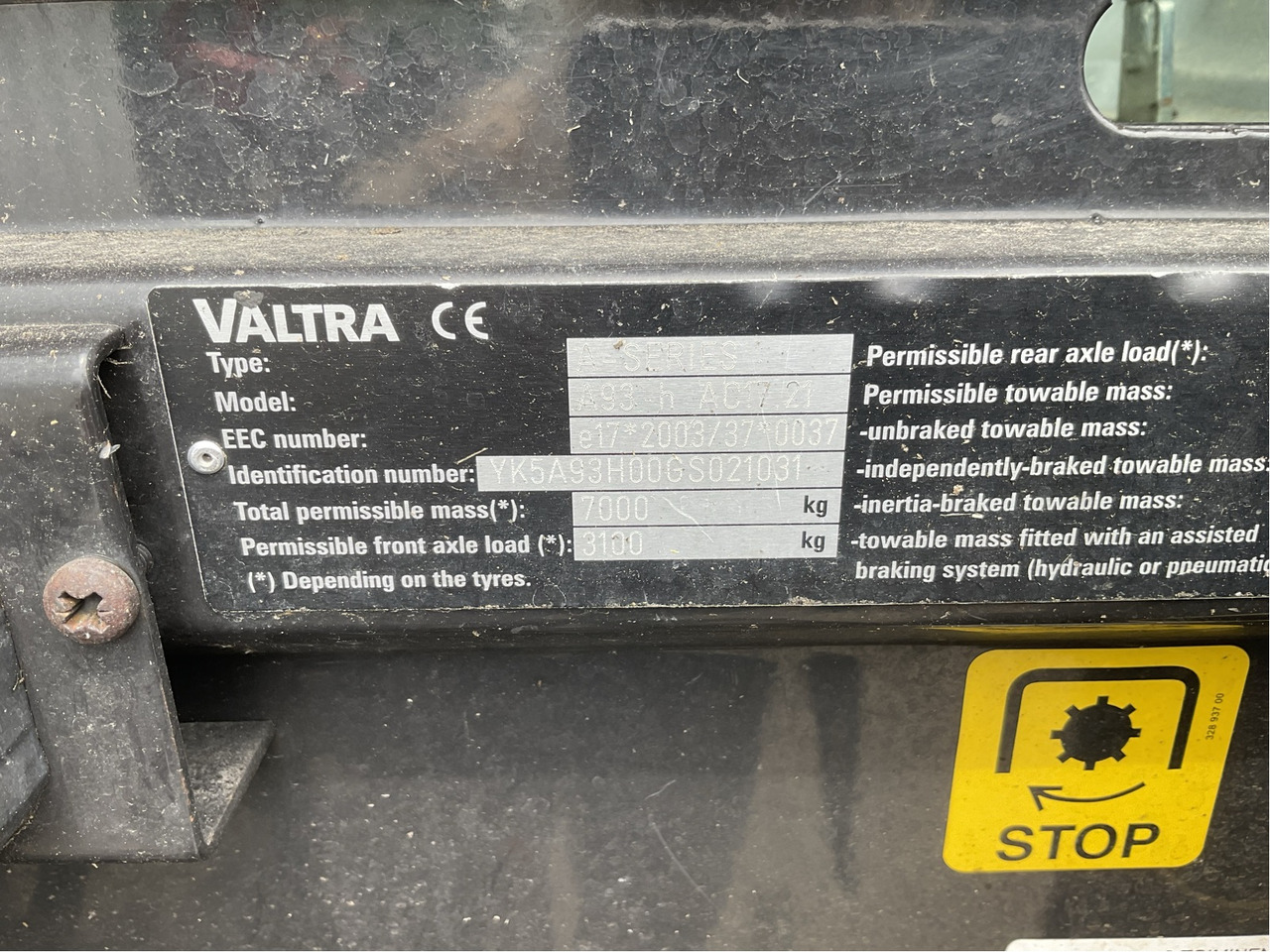 Valtra A 93 - Трактор: фото 2 Valtra A 93 - Трактор: фото 2