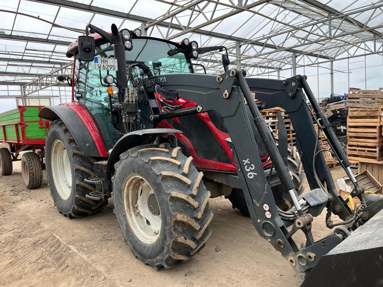 Valtra A 95 - Трактор: фото 1 Valtra A 95 - Трактор: фото 1