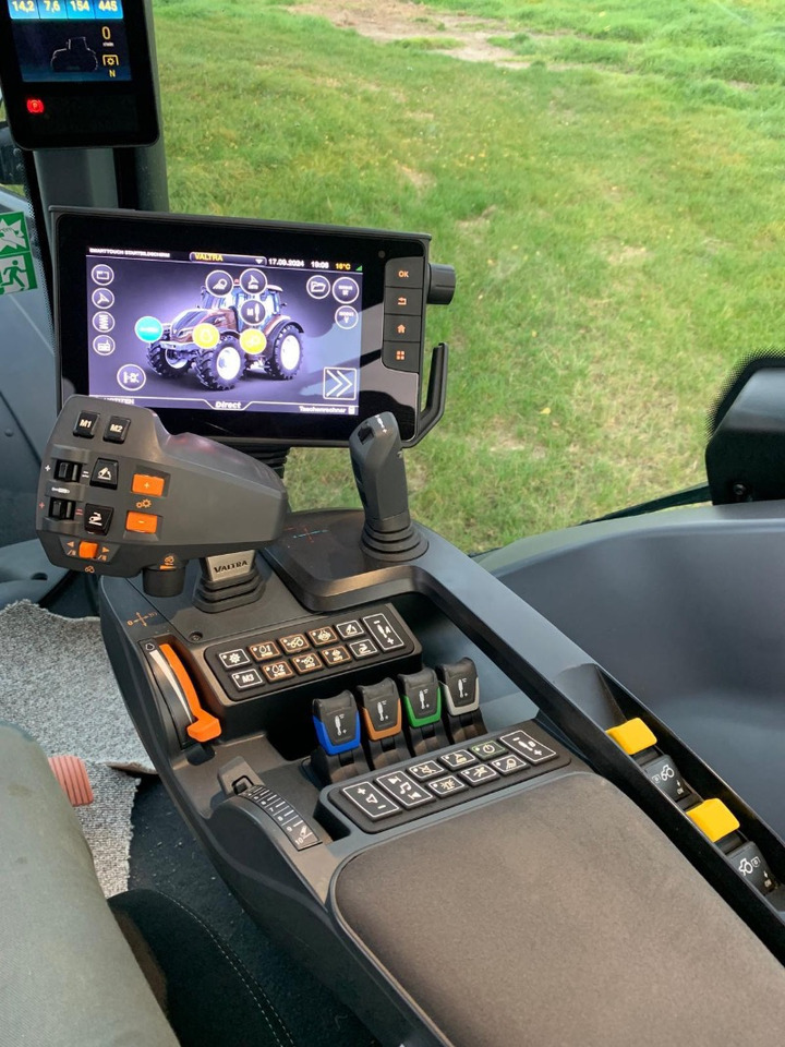 Valtra T 235 D Direct - Трактор: фото 2 Valtra T 235 D Direct - Трактор: фото 2