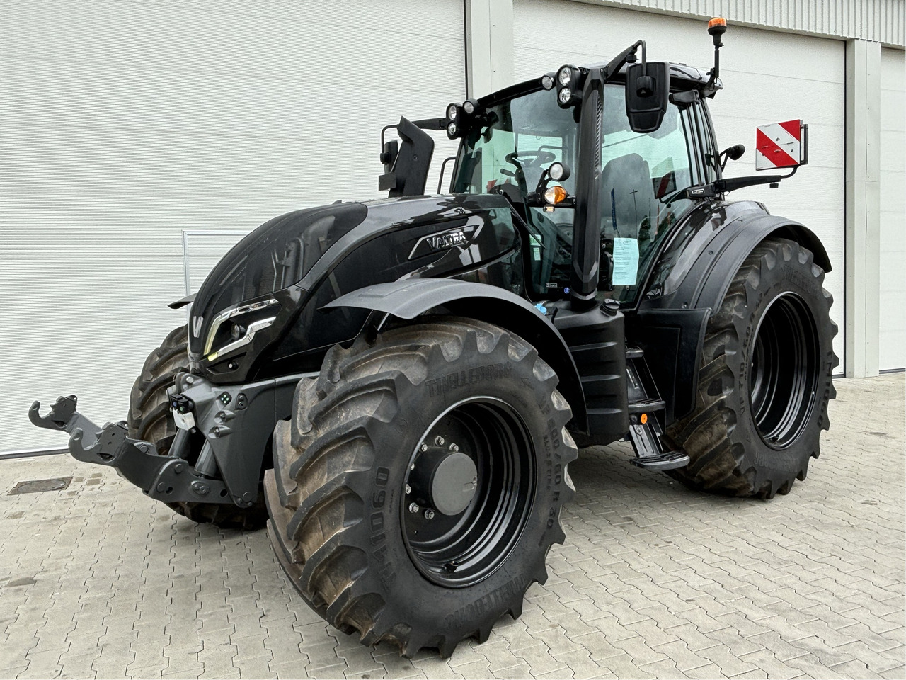 Трактор Valtra T 255 Active: фото 1