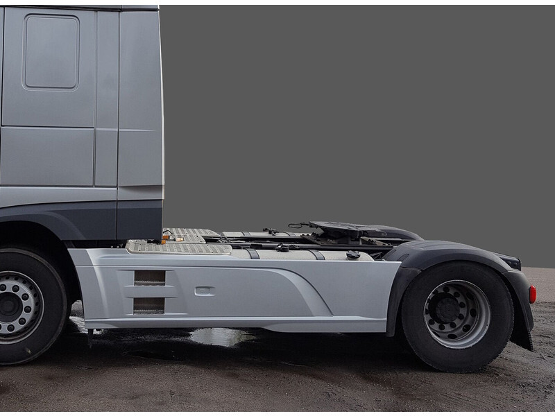 DAF XF106 E6 Sideskirts / Fairings - Аэродинамика/ Спойлеры для Грузовиков: фото 2 DAF XF106 E6 Sideskirts / Fairings - Аэродинамика/ Спойлеры для Грузовиков: фото 2