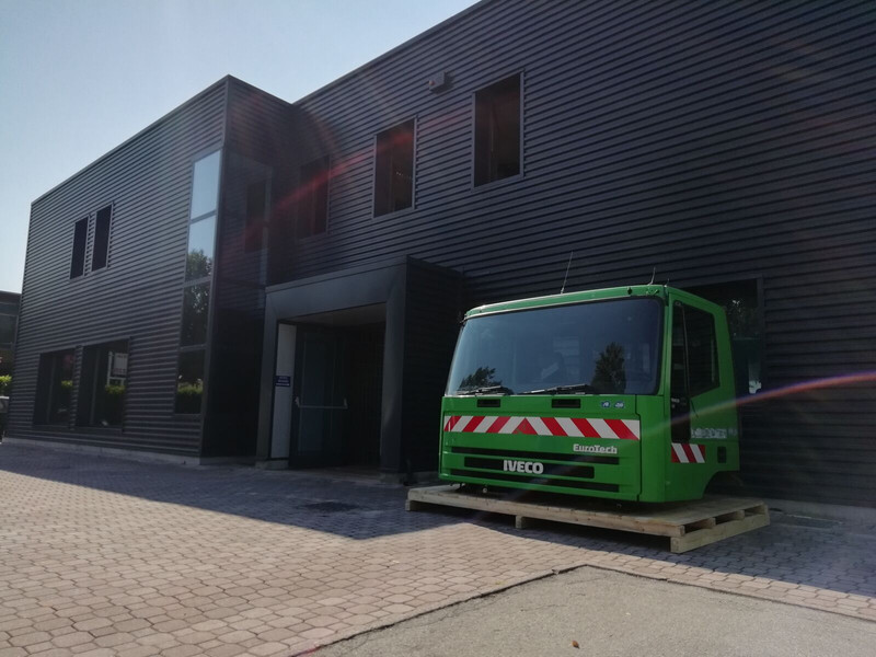Iveco EUROTECH - EUROTRAKKER Euro 3 - Кабина и интерьер для Грузовиков: фото 3 Iveco EUROTECH - EUROTRAKKER Euro 3 - Кабина и интерьер для Грузовиков: фото 3