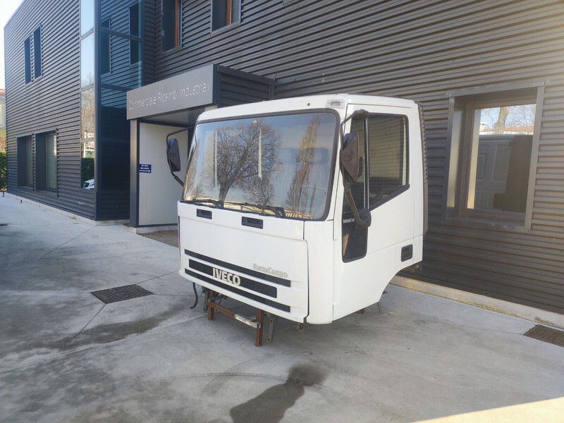 Iveco Eurocargo 1991-2002 - Кабина и интерьер для Грузовиков: фото 2 Iveco Eurocargo 1991-2002 - Кабина и интерьер для Грузовиков: фото 2