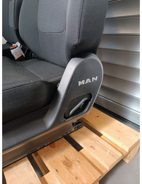 MAN Set RH + LH - Сиденье для Грузовиков: фото 4 MAN Set RH + LH - Сиденье для Грузовиков: фото 4