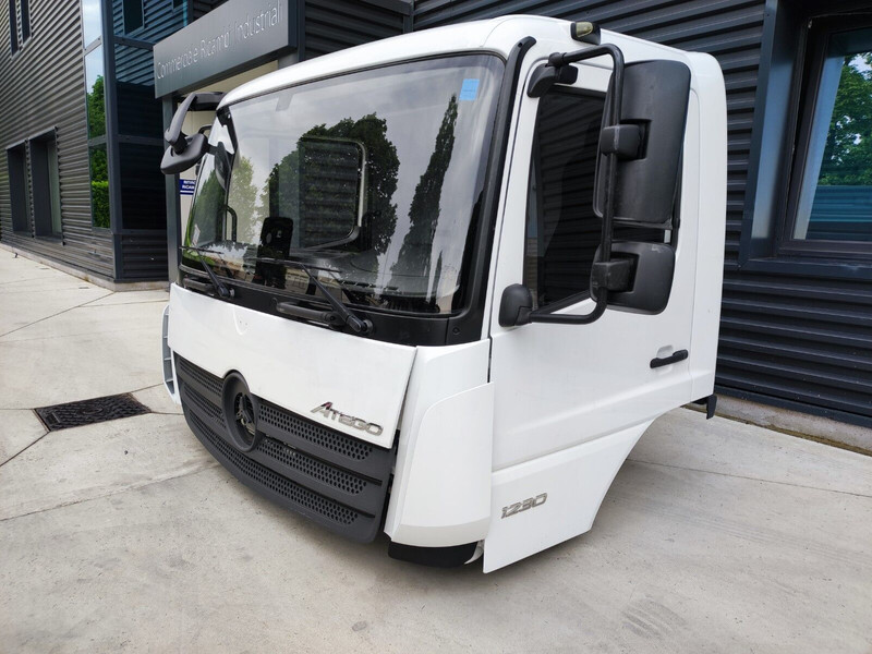 Mercedes-Benz ATEGO Euro 6 - Кабина и интерьер для Грузовиков: фото 3 Mercedes-Benz ATEGO Euro 6 - Кабина и интерьер для Грузовиков: фото 3