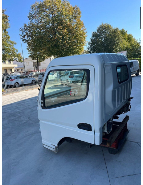 Mitsubishi CANTER S TYPE MODEL - Кабина и интерьер для Грузовиков: фото 3 Mitsubishi CANTER S TYPE MODEL - Кабина и интерьер для Грузовиков: фото 3