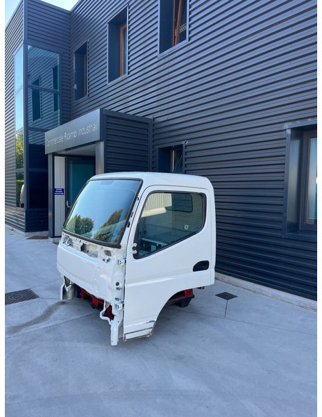 Mitsubishi CANTER S TYPE MODEL - Кабина и интерьер для Грузовиков: фото 4 Mitsubishi CANTER S TYPE MODEL - Кабина и интерьер для Грузовиков: фото 4