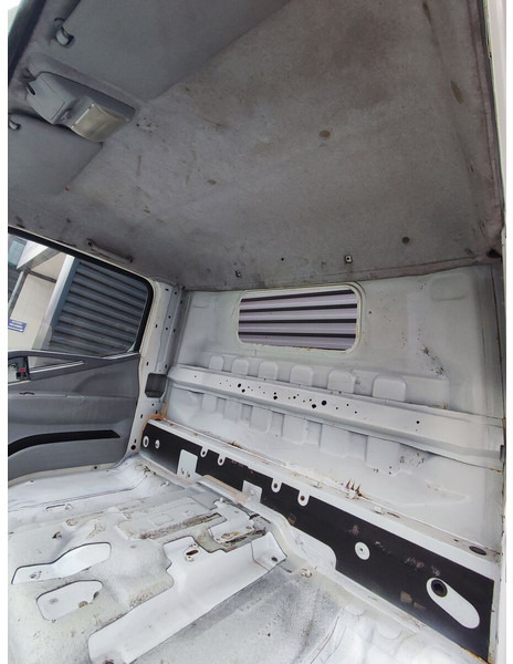 Mitsubishi Fuso CANTER S TYPE EURO 5 EURO 6 MODEL - Кабина и интерьер для Грузовиков: фото 5 Mitsubishi Fuso CANTER S TYPE EURO 5 EURO 6 MODEL - Кабина и интерьер для Грузовиков: фото 5