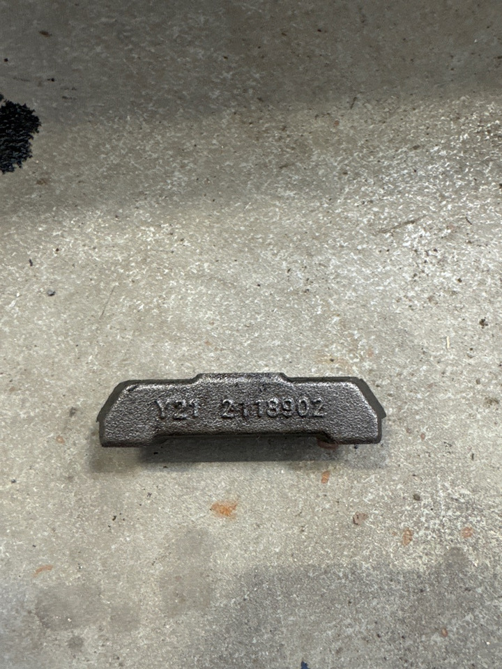 DAF BRIDGE BRACKET 2118902 - Двигатель и запчасти для Грузовиков: фото 1 DAF BRIDGE BRACKET 2118902 - Двигатель и запчасти для Грузовиков: фото 1