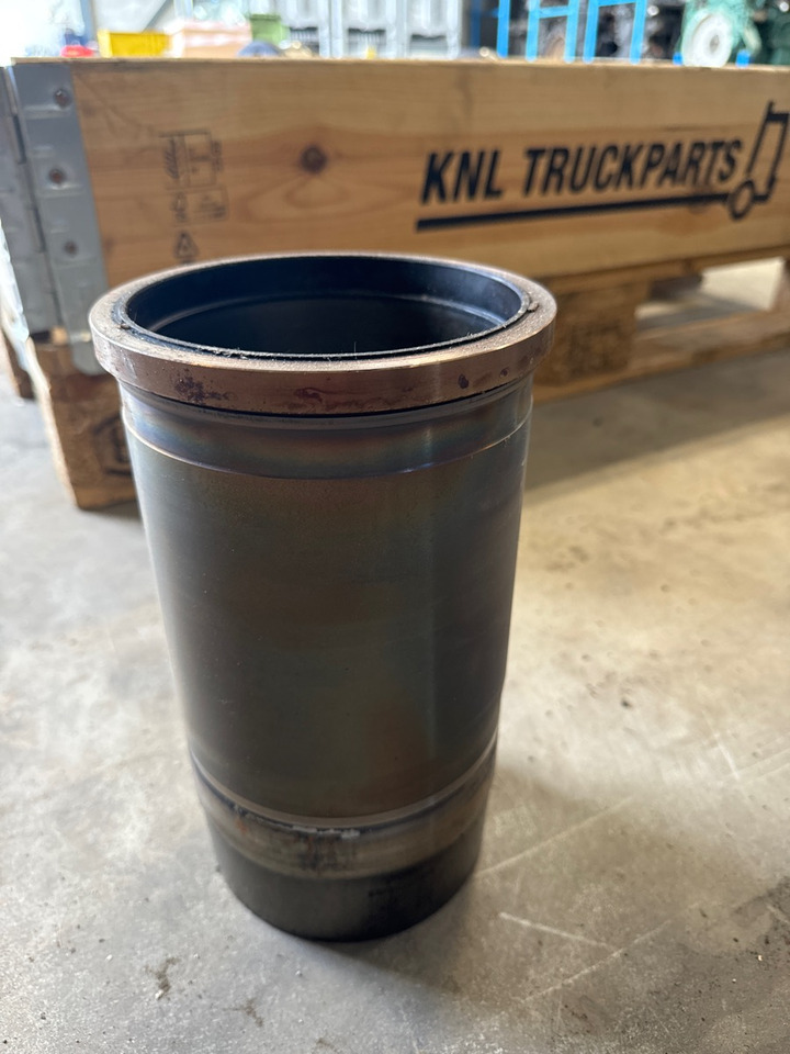 DAF CYLINDERS 1935136 - Двигатель и запчасти для Грузовиков: фото 1 DAF CYLINDERS 1935136 - Двигатель и запчасти для Грузовиков: фото 1