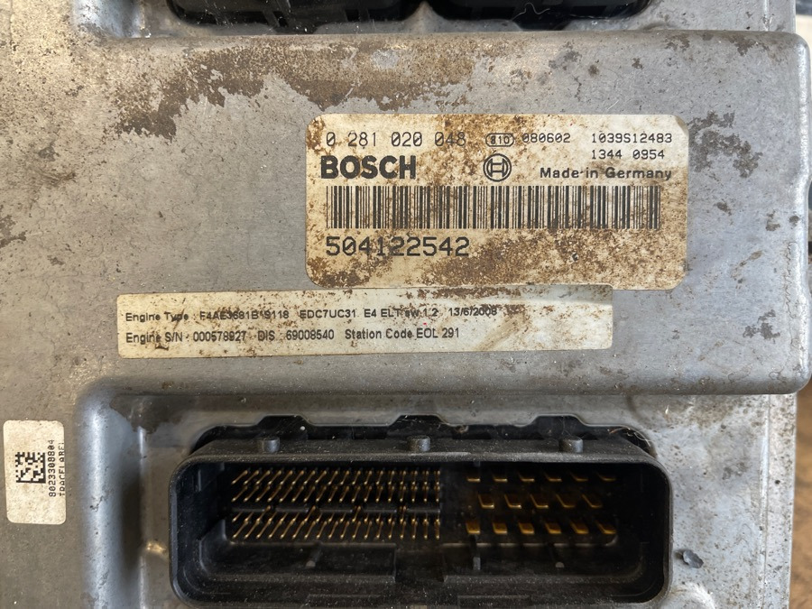 IVECO ENGINE ECU 504122542 - Электрическая система для Грузовиков: фото 3 IVECO ENGINE ECU 504122542 - Электрическая система для Грузовиков: фото 3