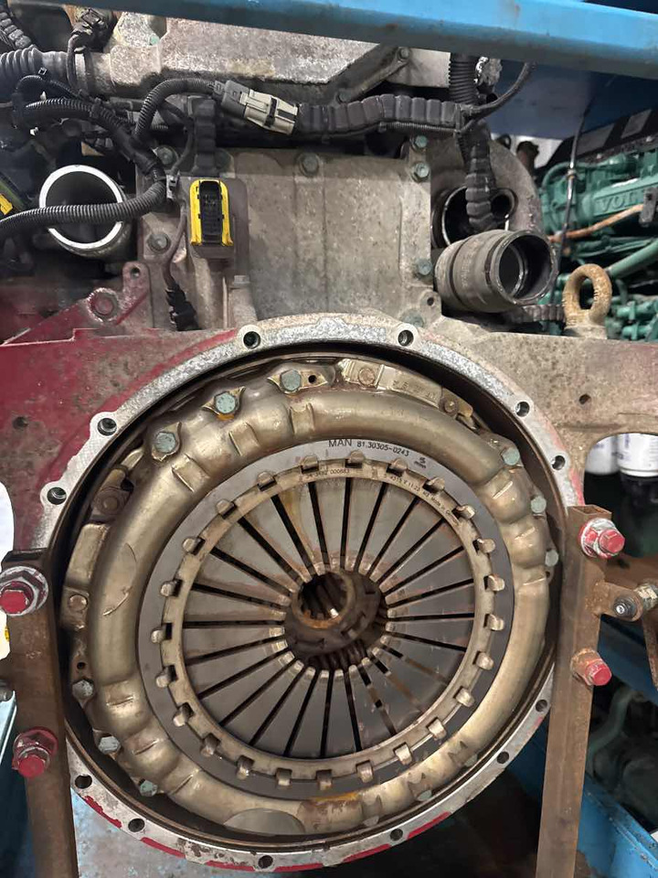 MAN ENGINE D3876 LF01 560 HP - Двигатель для Грузовиков: фото 2 MAN ENGINE D3876 LF01 560 HP - Двигатель для Грузовиков: фото 2