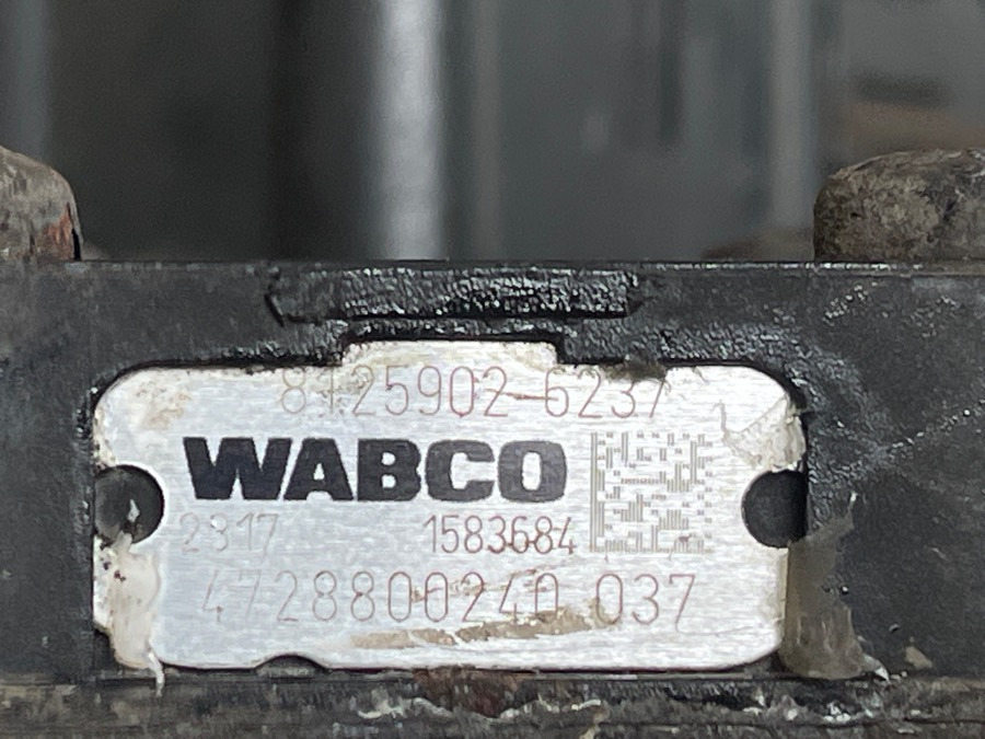 MAN VALVE 81.25902-6237 - Тормозной клапан для Грузовиков: фото 3 MAN VALVE 81.25902-6237 - Тормозной клапан для Грузовиков: фото 3