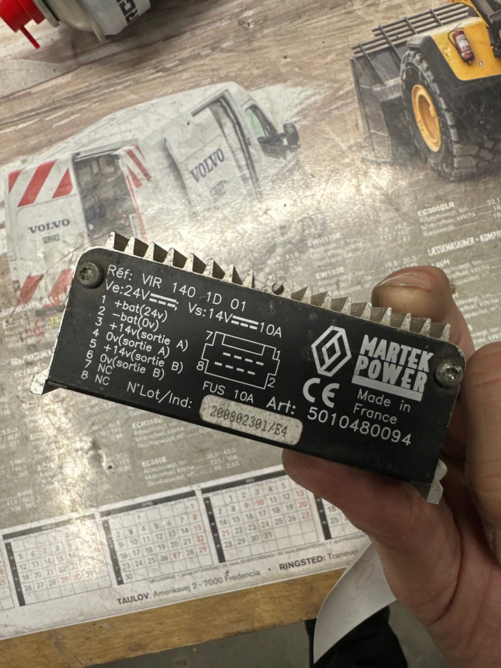 RENAULT 200802301 MARTEK POWER CONVERTER - Электрическая система для Грузовиков: фото 3 RENAULT 200802301 MARTEK POWER CONVERTER - Электрическая система для Грузовиков: фото 3