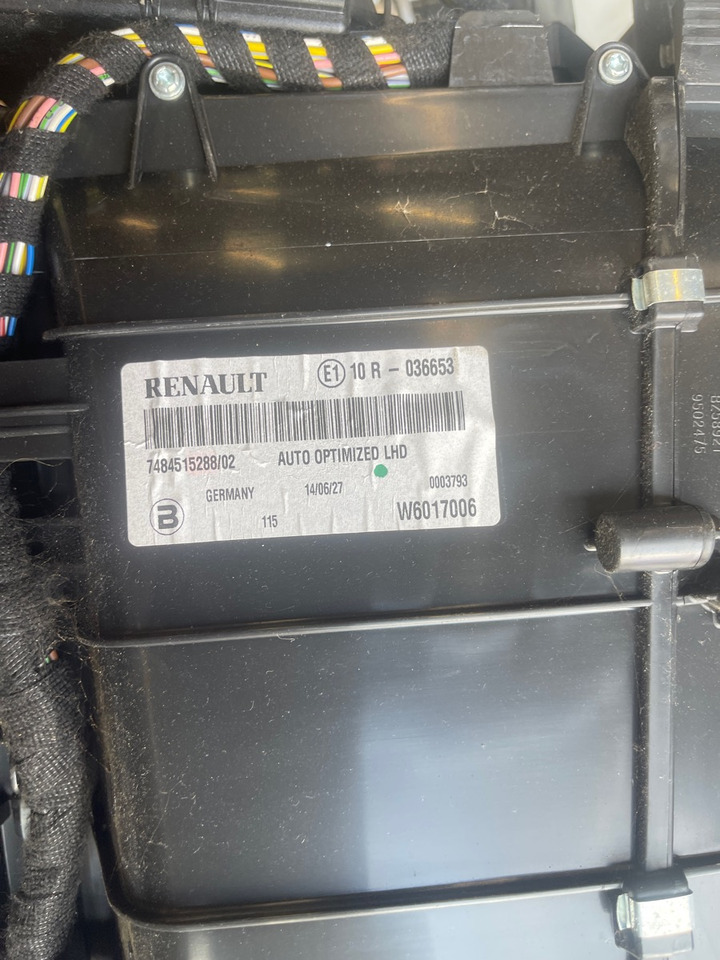 RENAULT KLIMA / AC UNIT 7484515288 - Кабина и интерьер для Грузовиков: фото 2 RENAULT KLIMA / AC UNIT 7484515288 - Кабина и интерьер для Грузовиков: фото 2