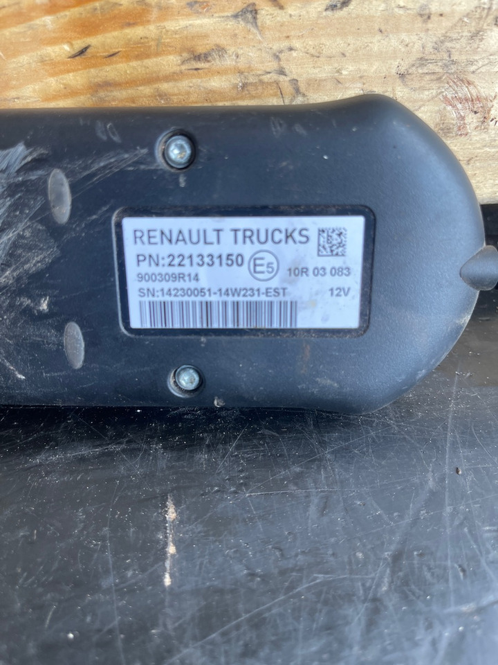 RENAULT REMOTE PANEL 7422133150 - Кабина и интерьер для Грузовиков: фото 2 RENAULT REMOTE PANEL 7422133150 - Кабина и интерьер для Грузовиков: фото 2