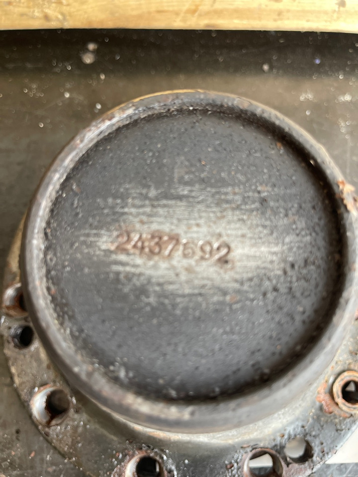 SCANIA DRIVE SHAFT FLANGE 2437692 - Приводный вал для Грузовиков: фото 2 SCANIA DRIVE SHAFT FLANGE 2437692 - Приводный вал для Грузовиков: фото 2