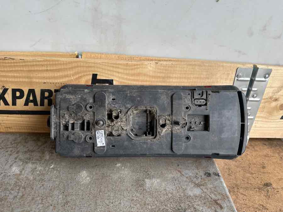 SCANIA REAR LAMP 2129987 - Свет/ Освещение для Грузовиков: фото 2 SCANIA REAR LAMP 2129987 - Свет/ Освещение для Грузовиков: фото 2