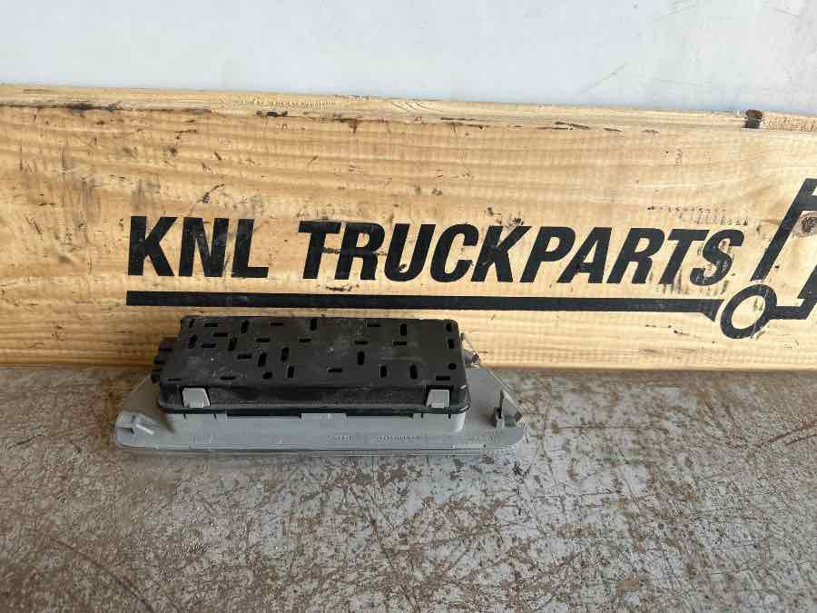 SCANIA ROOF LAMP 2242539 - Свет/ Освещение для Грузовиков: фото 2 SCANIA ROOF LAMP 2242539 - Свет/ Освещение для Грузовиков: фото 2