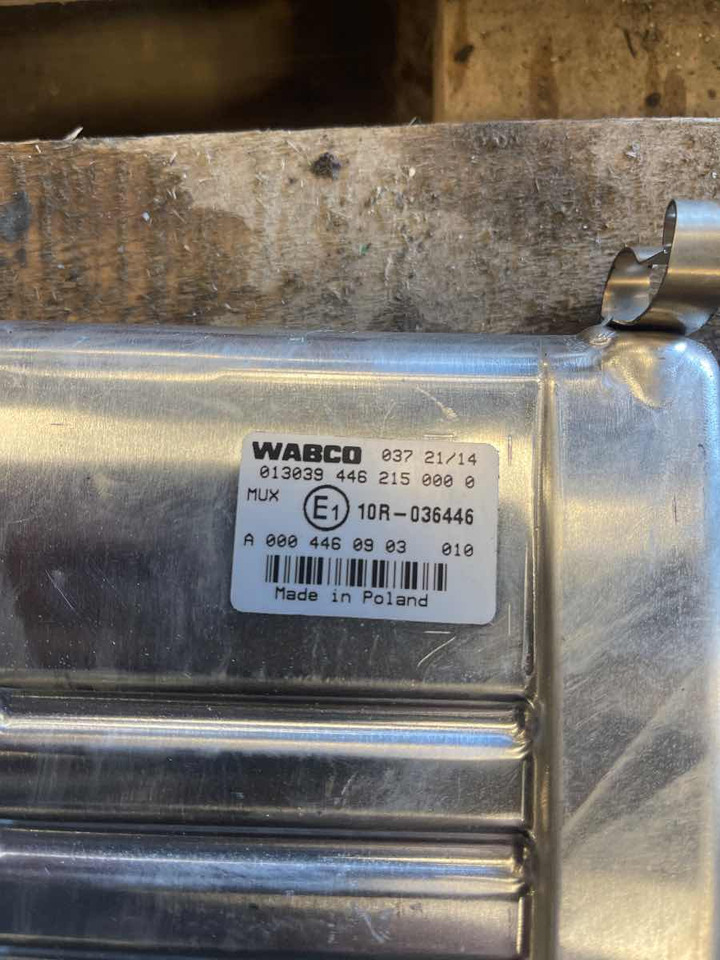 SETRA / MERCEDES ECU ECTS A0004460903 - Блок управления для Автобусов: фото 2 SETRA / MERCEDES ECU ECTS A0004460903 - Блок управления для Автобусов: фото 2