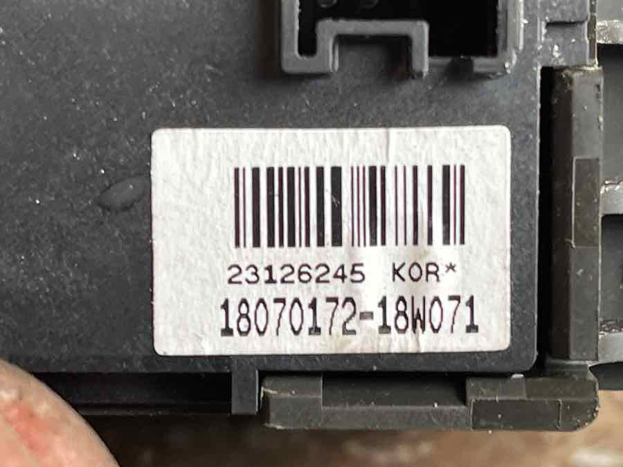 VOLVO HANDBRAKE SWITCH 23126245 - Электрическая система для Грузовиков: фото 3 VOLVO HANDBRAKE SWITCH 23126245 - Электрическая система для Грузовиков: фото 3