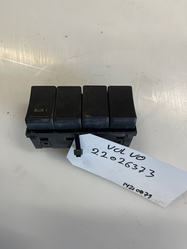 VOLVO SWITCH MODUL 22026373 - Приборная панель для Грузовиков: фото 3 VOLVO SWITCH MODUL 22026373 - Приборная панель для Грузовиков: фото 3