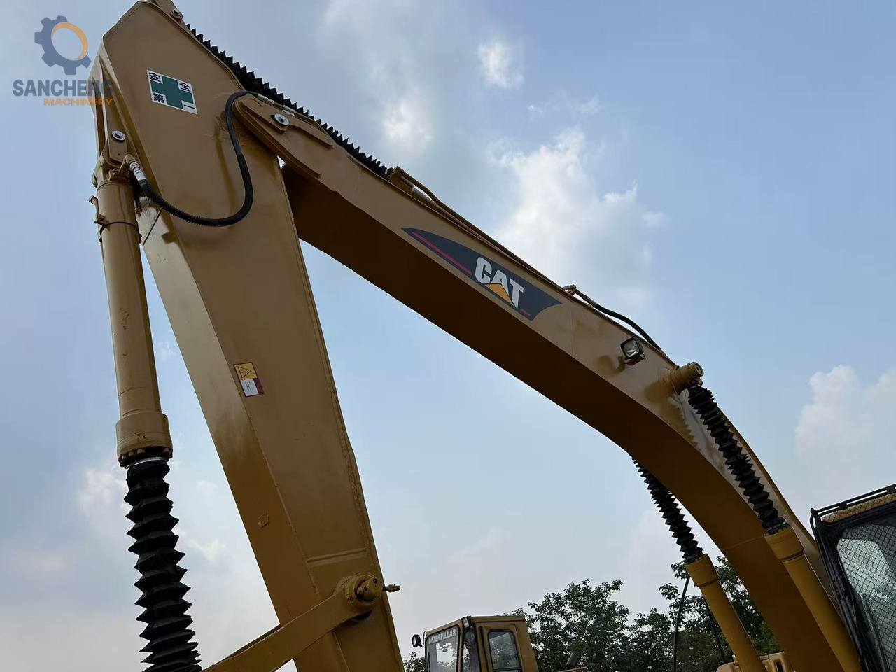 CAT 325CL - Гусеничный экскаватор: фото 4 CAT 325CL - Гусеничный экскаватор: фото 4