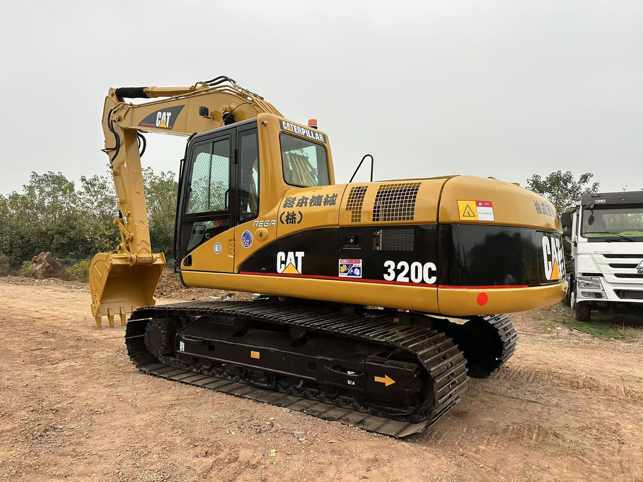 CATERPILLAR 320C - Гусеничный экскаватор: фото 1 CATERPILLAR 320C - Гусеничный экскаватор: фото 1