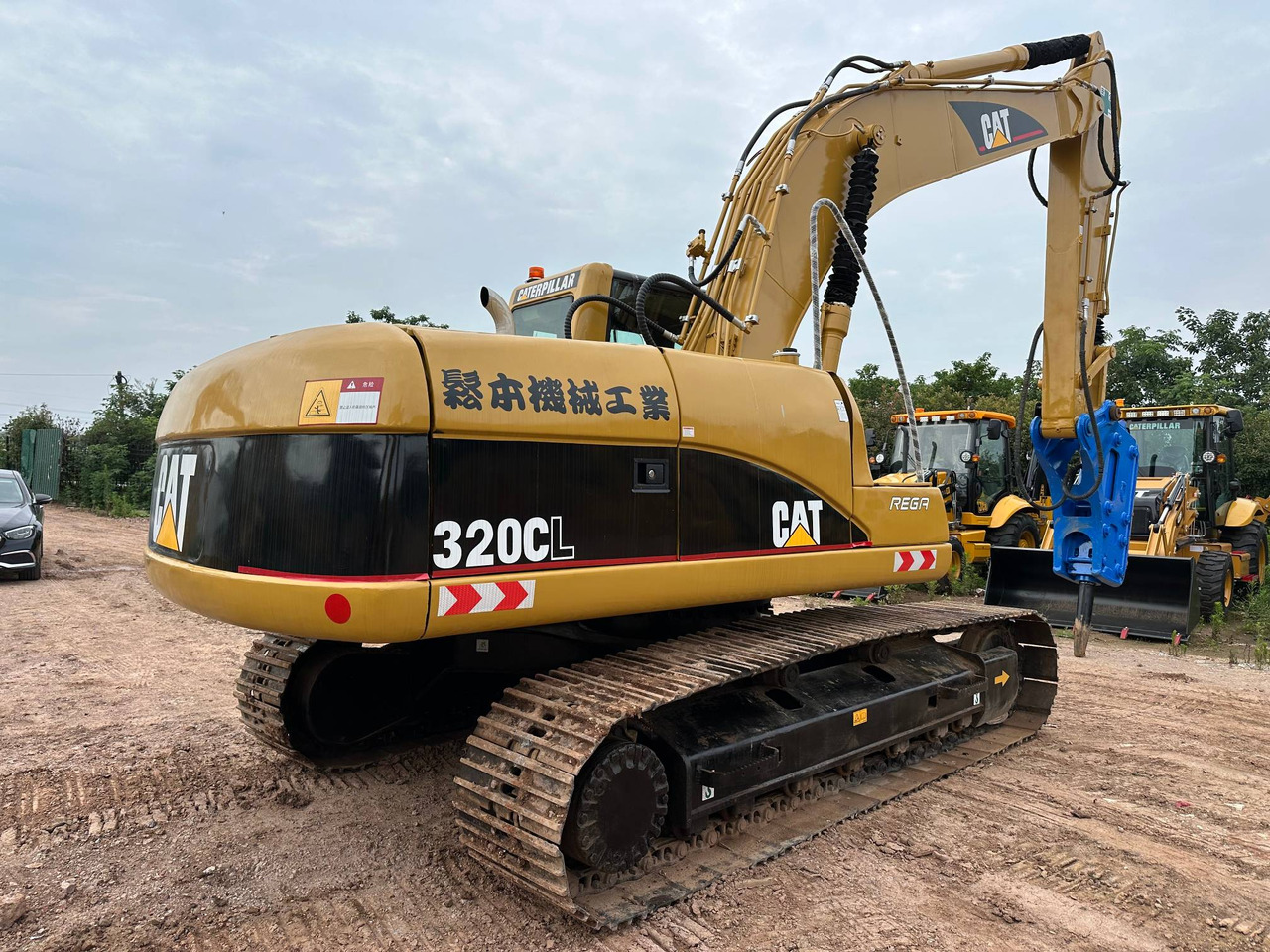 CATERPILLAR 320CL - Гусеничный экскаватор: фото 2 CATERPILLAR 320CL - Гусеничный экскаватор: фото 2