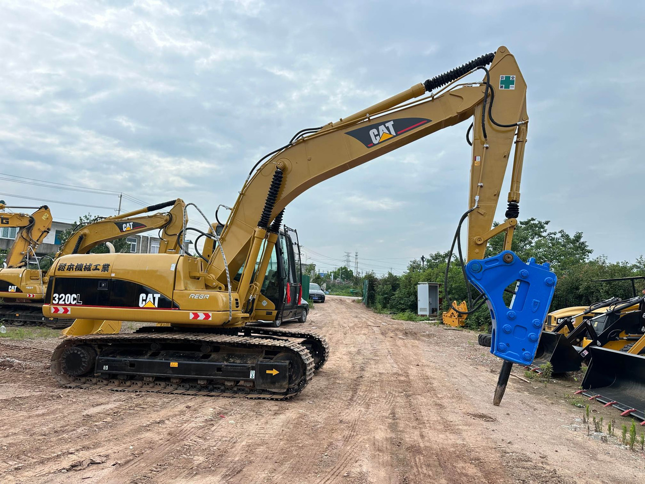 CATERPILLAR 320CL - Гусеничный экскаватор: фото 1 CATERPILLAR 320CL - Гусеничный экскаватор: фото 1