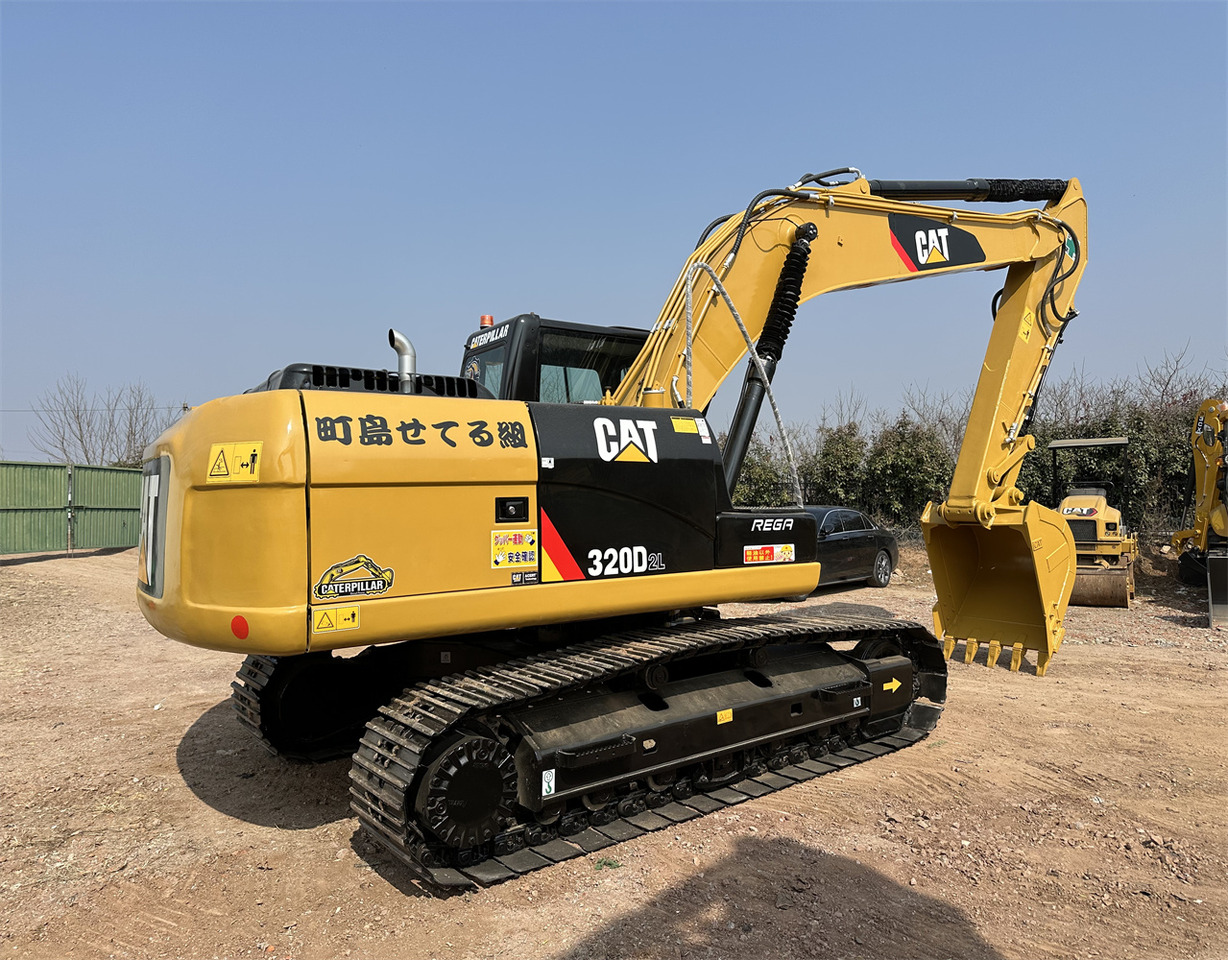 CATERPILLAR 320D2L - Гусеничный экскаватор: фото 1 CATERPILLAR 320D2L - Гусеничный экскаватор: фото 1