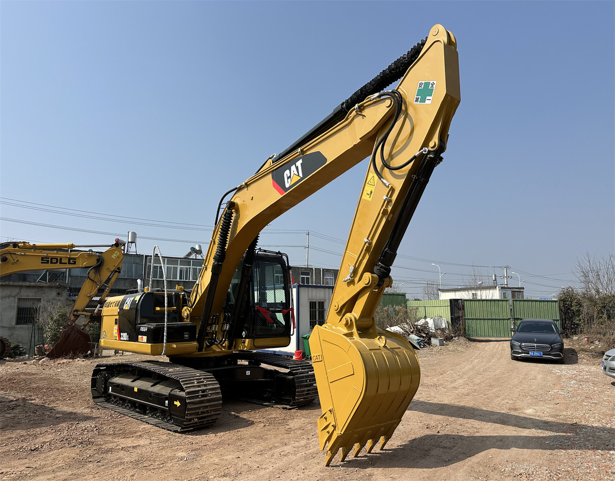 CATERPILLAR 320D2L - Гусеничный экскаватор: фото 3 CATERPILLAR 320D2L - Гусеничный экскаватор: фото 3