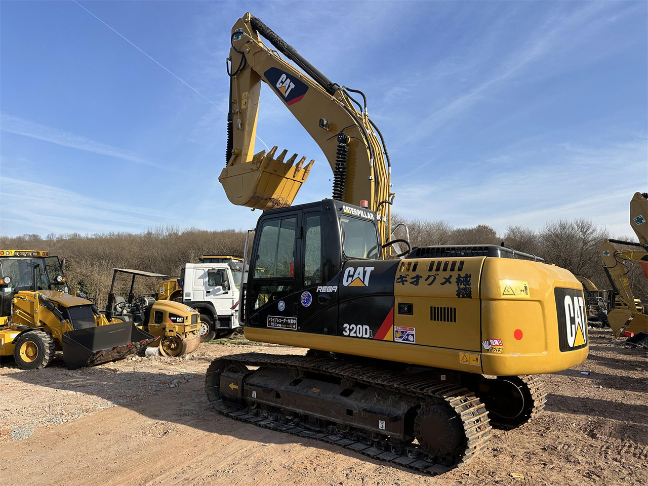 CATERPILLAR 320DL - Гусеничный экскаватор: фото 2 CATERPILLAR 320DL - Гусеничный экскаватор: фото 2