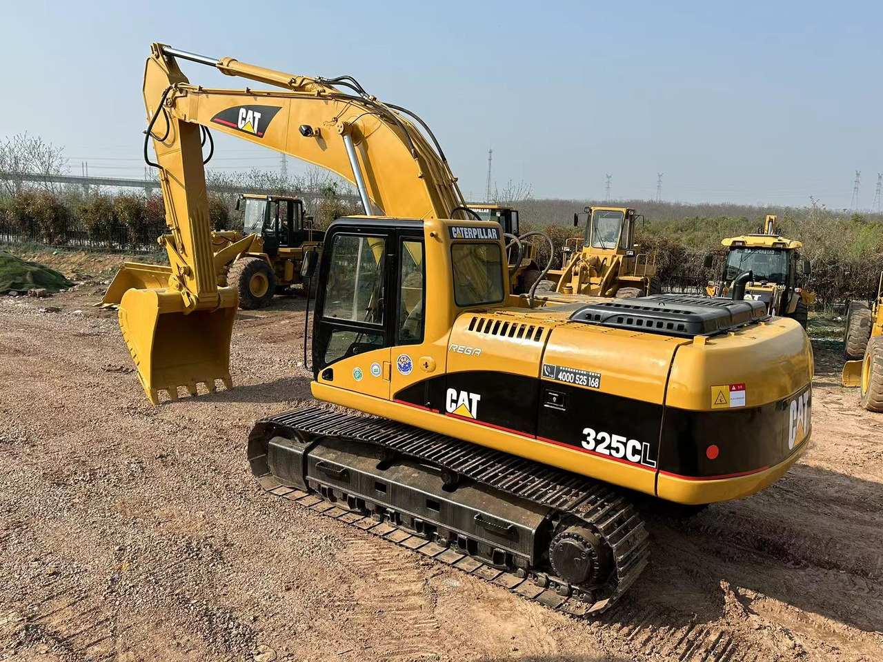 CATERPILLAR 325C - Гусеничный экскаватор: фото 4 CATERPILLAR 325C - Гусеничный экскаватор: фото 4