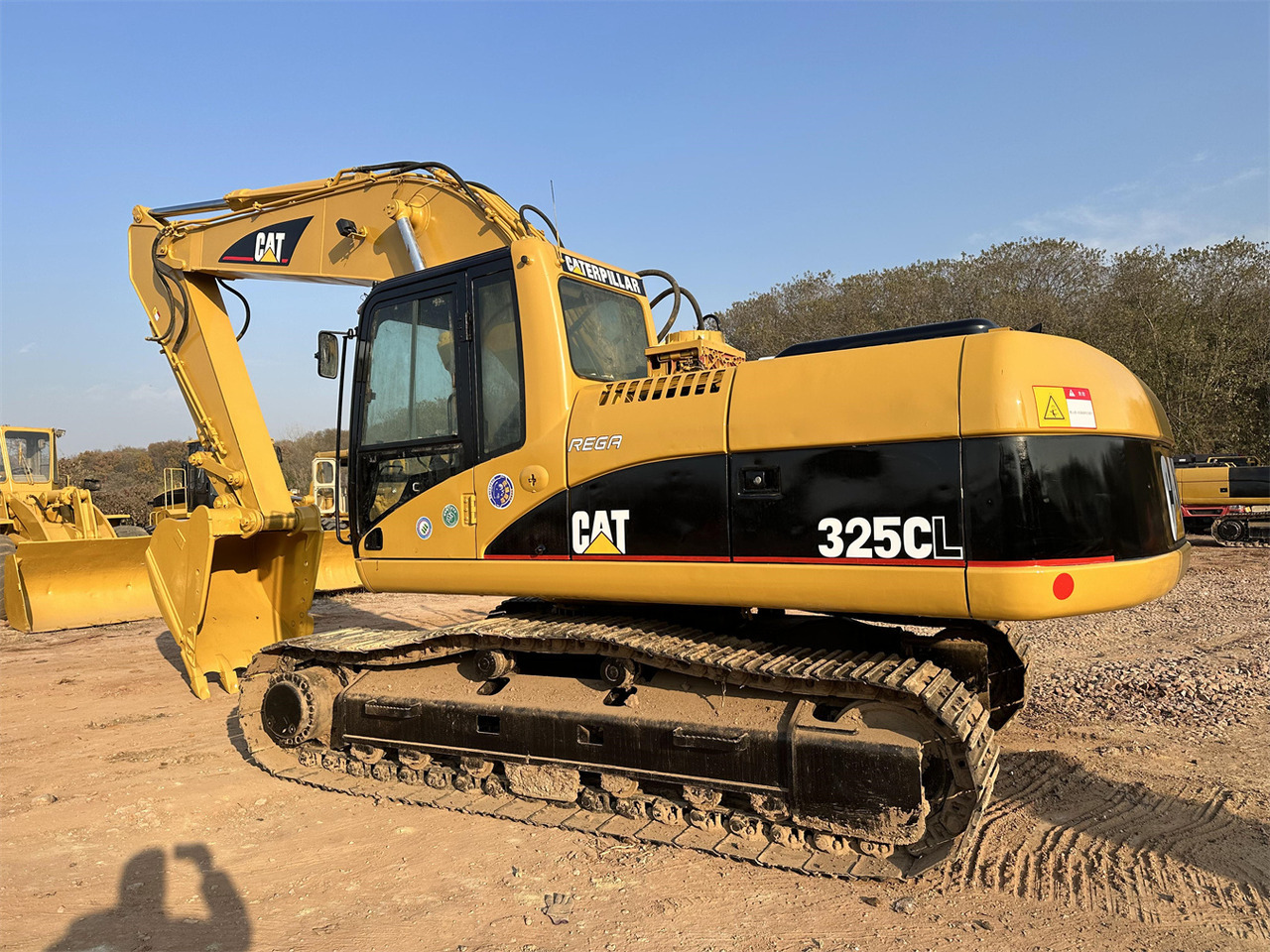 CATERPILLAR 325C - Гусеничный экскаватор: фото 1 CATERPILLAR 325C - Гусеничный экскаватор: фото 1