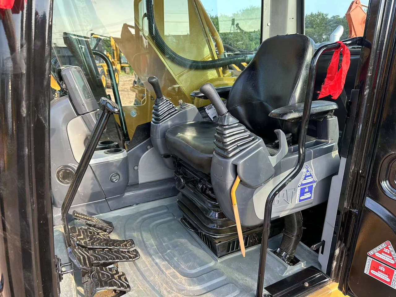 Гусеничный экскаватор CATERPILLAR 330DL: фото 6 Гусеничный экскаватор CATERPILLAR 330DL: фото 6