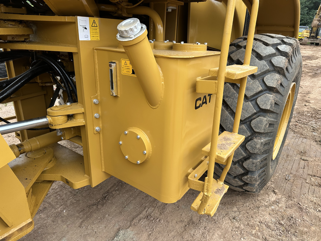 Колёсный погрузчик CATERPILLAR 950G: фото 9