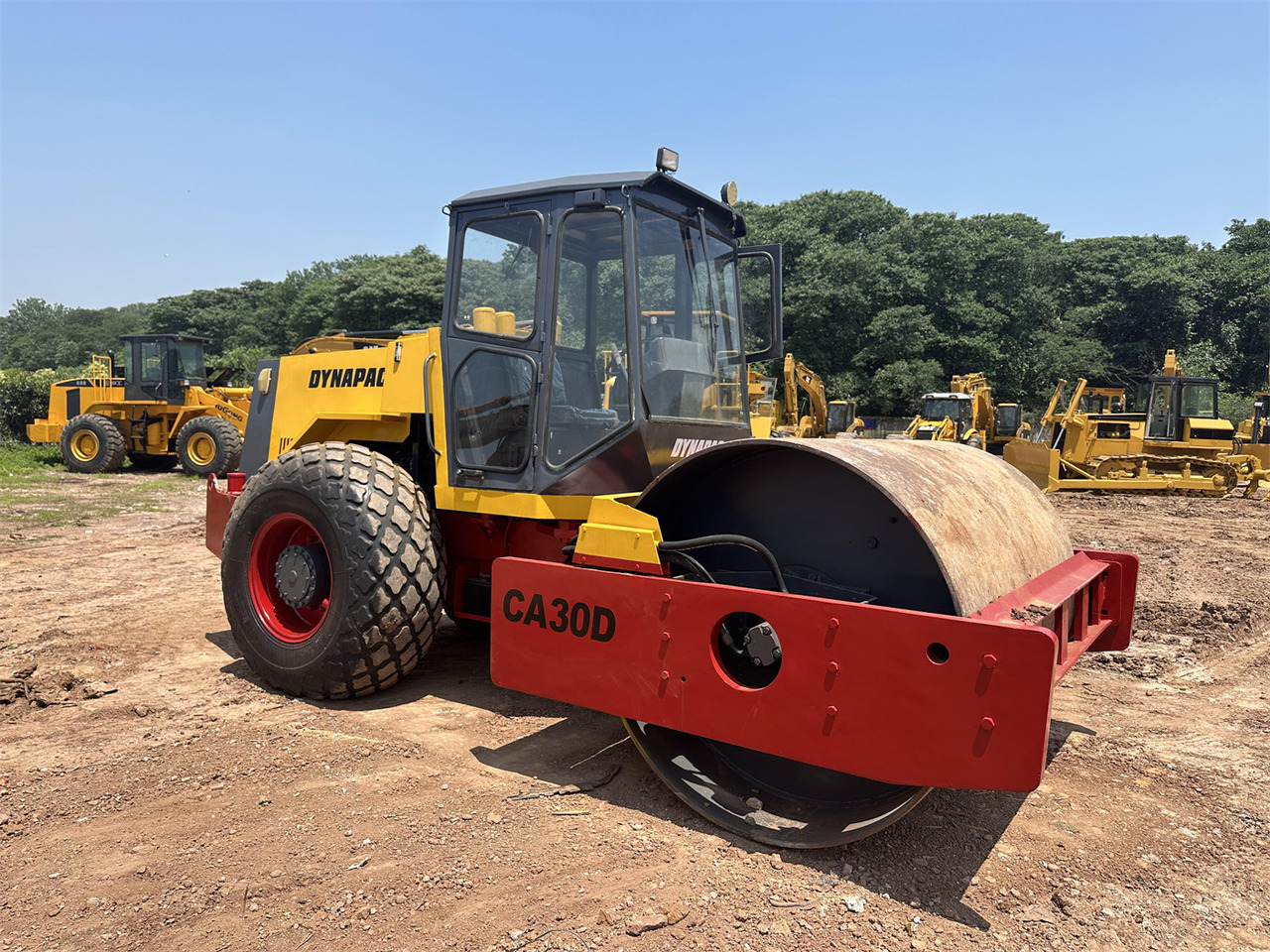 DYNAPAC CA30D - Каток: фото 3 DYNAPAC CA30D - Каток: фото 3