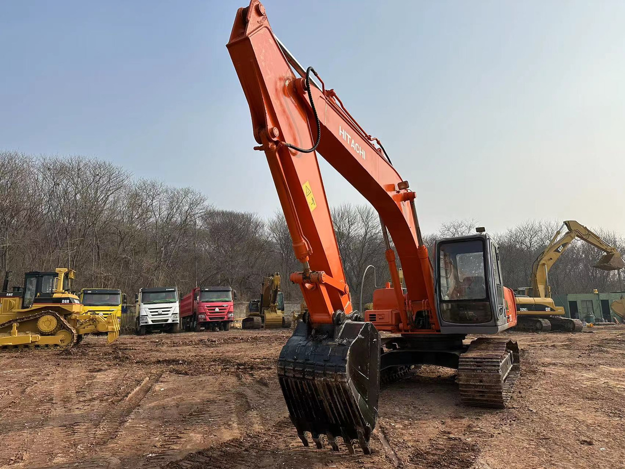 HITACHI EX200 - Экскаватор: фото 4 HITACHI EX200 - Экскаватор: фото 4