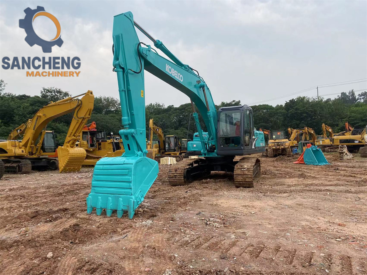 KOBELCO SK210LC-8 - Гусеничный экскаватор: фото 4 KOBELCO SK210LC-8 - Гусеничный экскаватор: фото 4