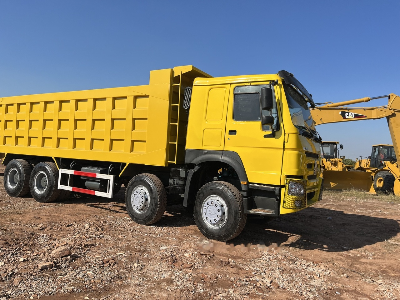 SINOTRUK HOWO 371 Dump Truck 8x4 - Самосвал: фото 4 SINOTRUK HOWO 371 Dump Truck 8x4 - Самосвал: фото 4