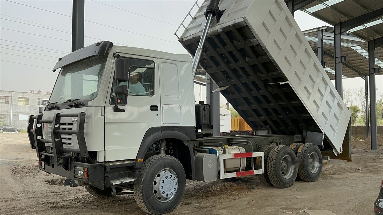SINOTRUK HOWO 371 Dump Truck - Самосвал: фото 1 SINOTRUK HOWO 371 Dump Truck - Самосвал: фото 1